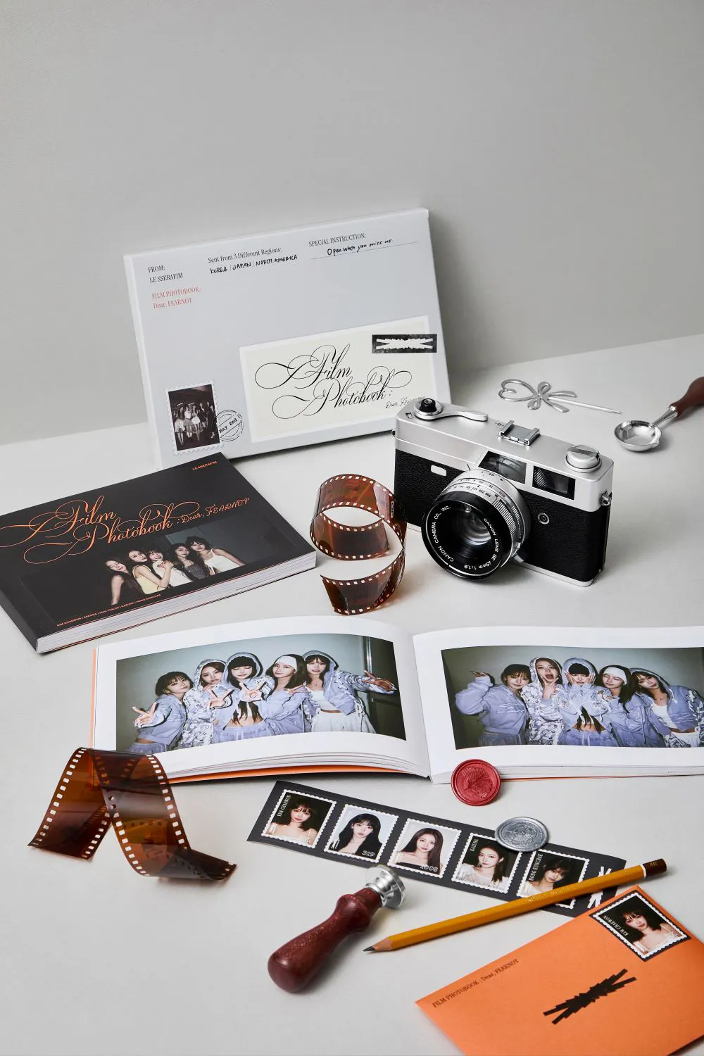 르세라핌 (LE SSERAFIM) - FILM PHOTOBOOK : Dear, FEARNOT 상세 이미지 2