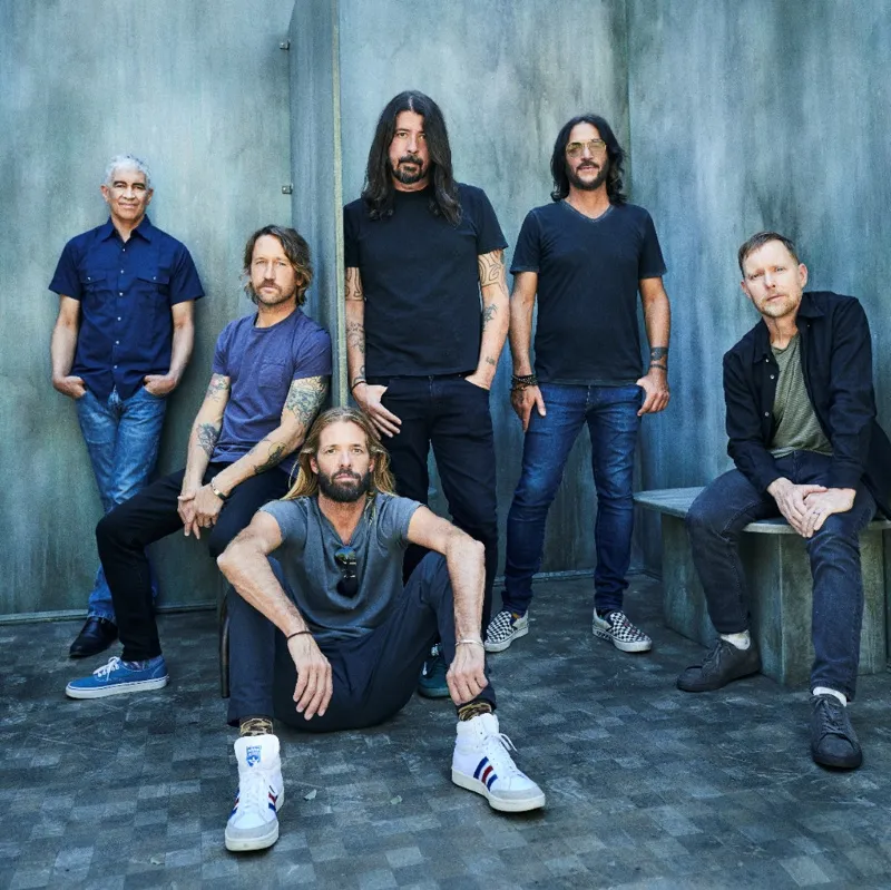 Foo Fighters (푸 파이터스) - 정규10집 [Medicine At Midnight] 2