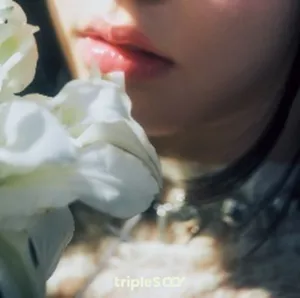 tripleS ∞! (트리플에스 핫찌!) - Japan Debut Single “Untitled” – Standard Ver.
